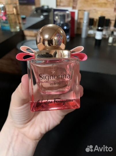 Signorina in fiore Salvatore Ferragamo остаток