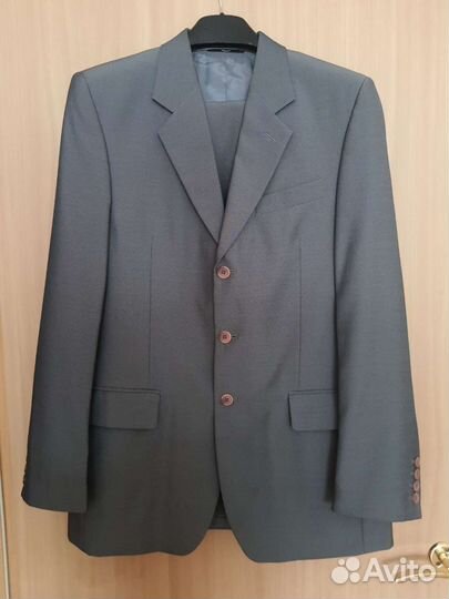 Мужской классический костюм