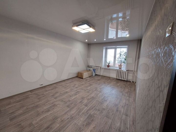 2-к. квартира, 69 м², 3/10 эт.