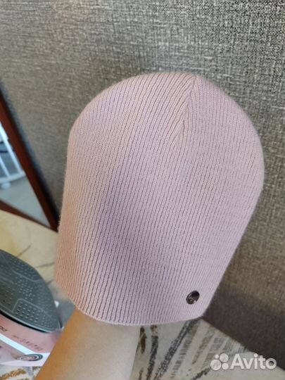 Шапка женская вязаная