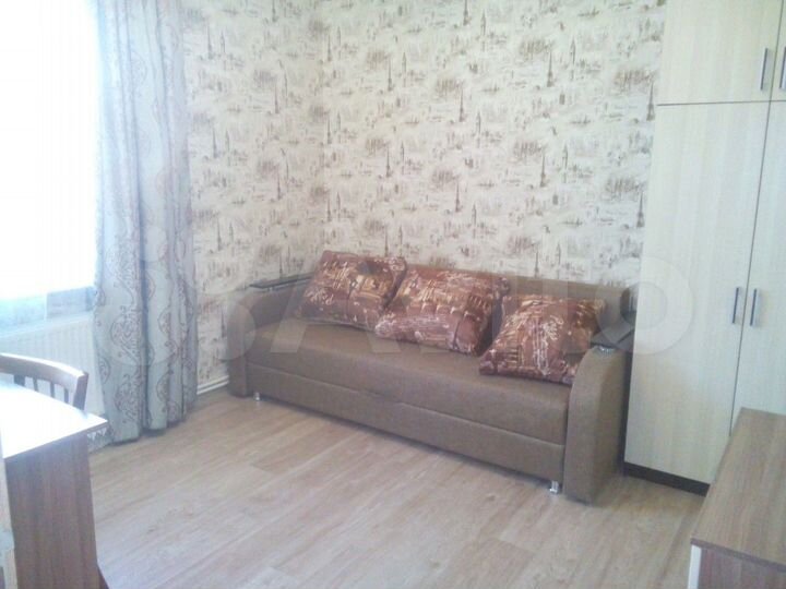 2-к. квартира, 43 м², 1/2 эт.