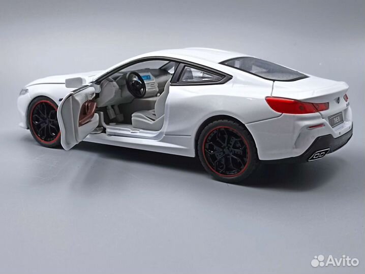 Коллекционные модели, металлические машинки BMW М8