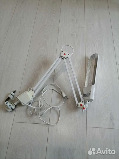 Лампа настольная