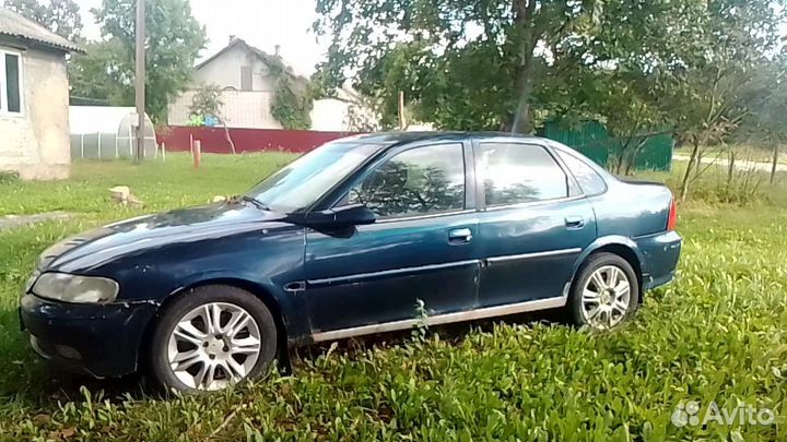 Opel Vectra 1.8 МТ, 1998, 160 000 км