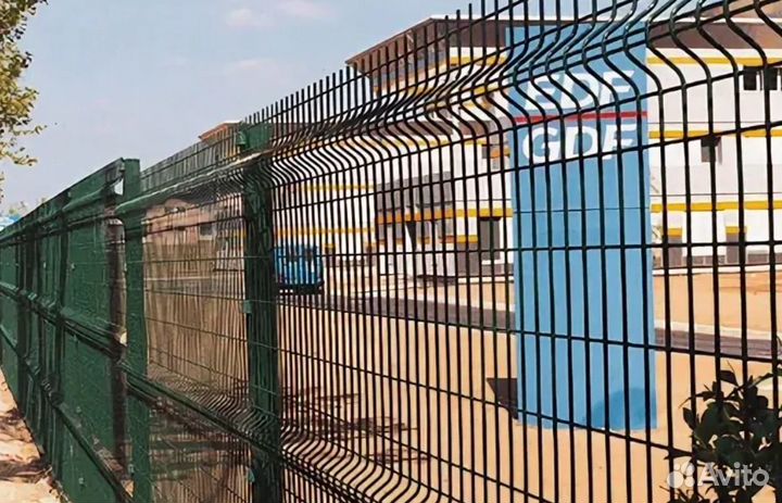 Забор из 3D сетки быстро работа по договору