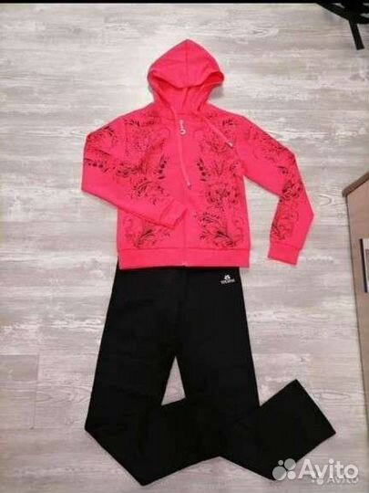 Спортивный костюм