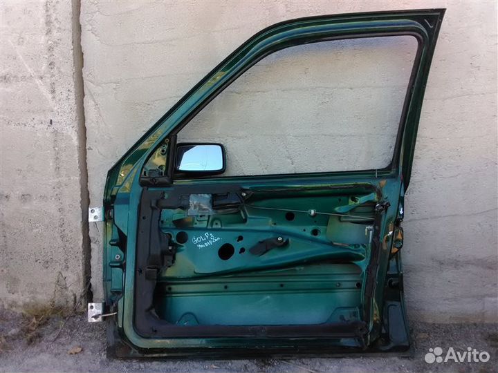 Дверь передняя правая Volkswagen Golf 3