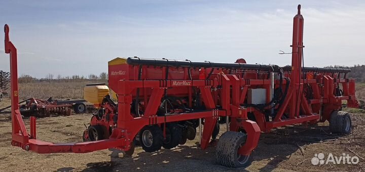 Сеялка прицепная модели 3XL 816