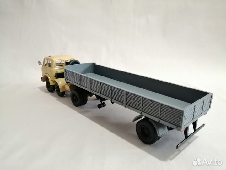 Модель маз-520 с полуприцепом маз-9380 1986г