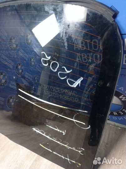 Стекло заднее на BMW 5 f10