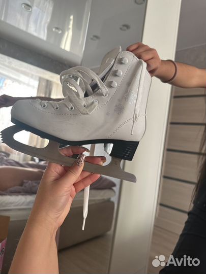 Коньки фигурные детские