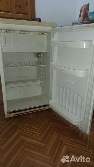 Холодильник бирюса