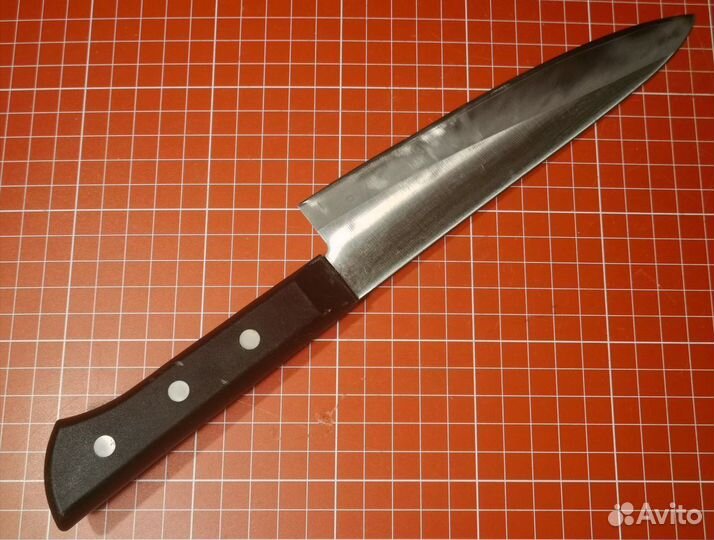 Японский кухонный нож Гюйто 180 мм KAI