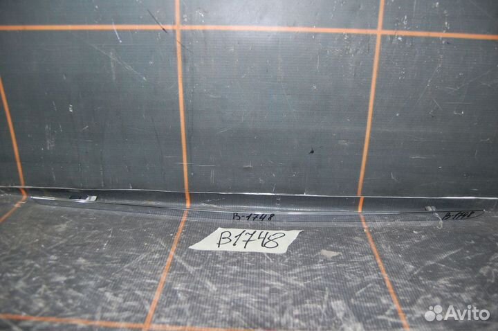 Накладка порога задняя левая - Mercedes-Benz W166