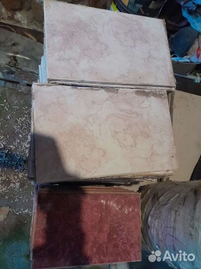 Керамическая плитка настенная бу