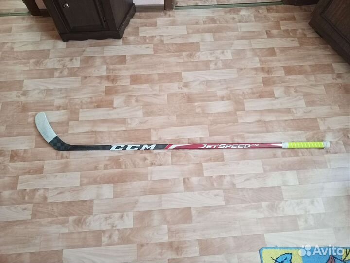 Клюшка хоккейная