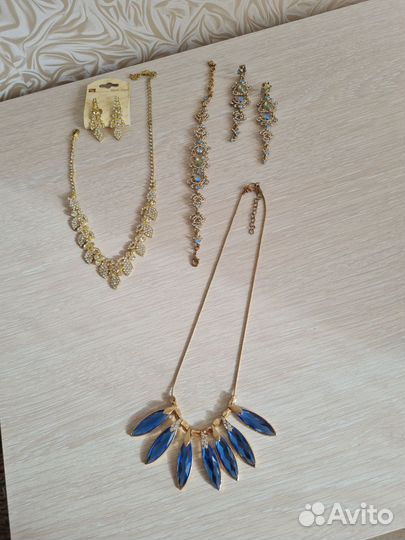 Бижутерия колье серьги бусы брошь