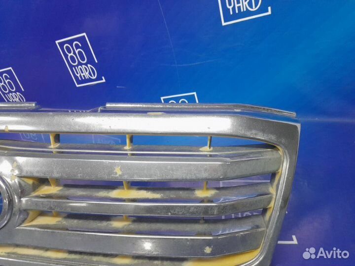 Решетка радиатора Toyota Land Cruiser UZJ100