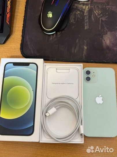 iPhone 12, 64 ГБ