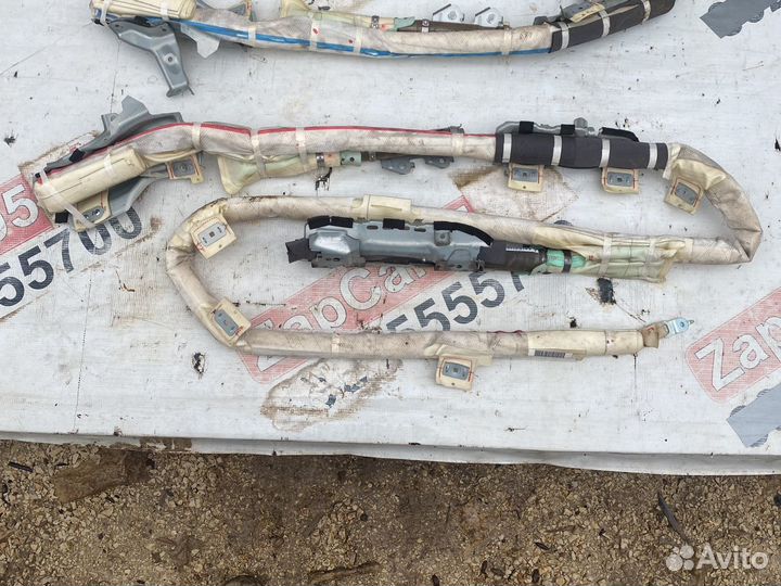 Land Cruiser 200 шторка безопасности правая