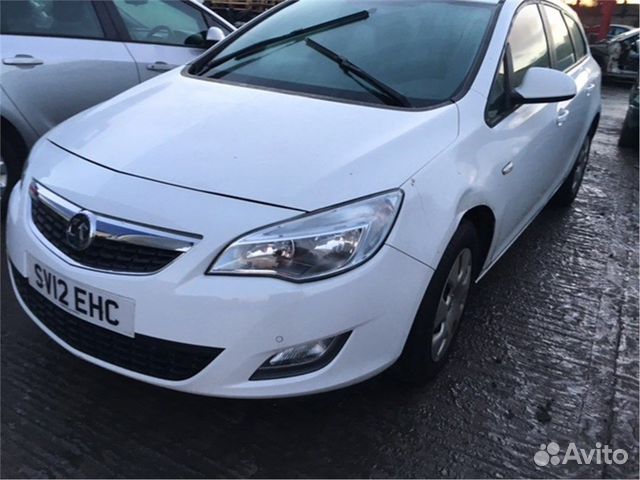 Разбор на запчасти Opel Astra J