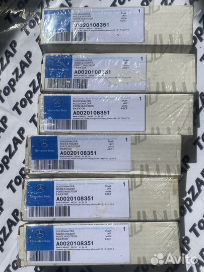 A0020108351 Mercedes-Benz /форсунка топливн.Новое