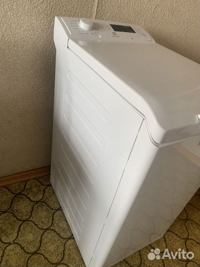 Стиральная машина с вертикальной загрузкой
