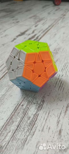 Кубик Рубика Мегаминкс