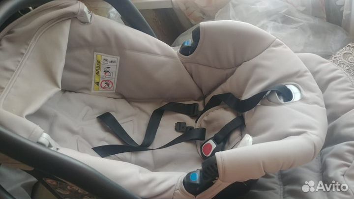 Детская коляска 3 в 1