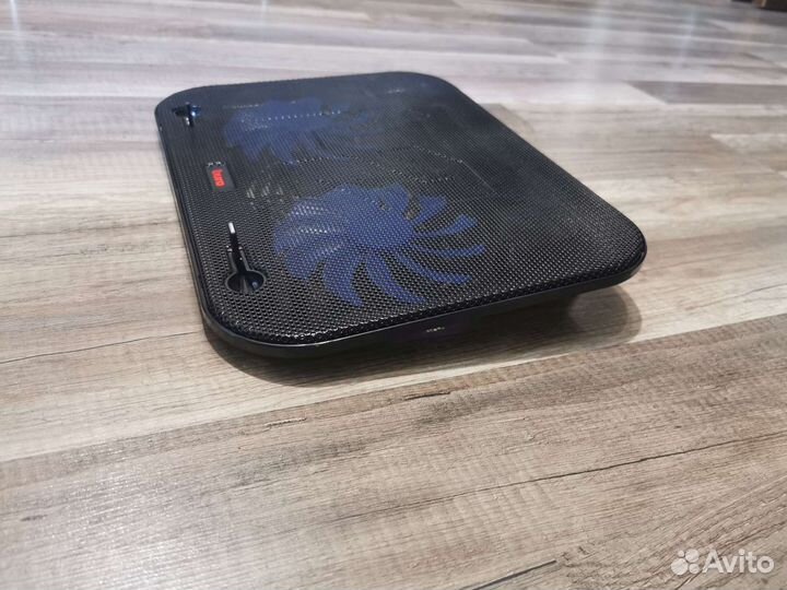 Подставка с охлаждением для ноутбука