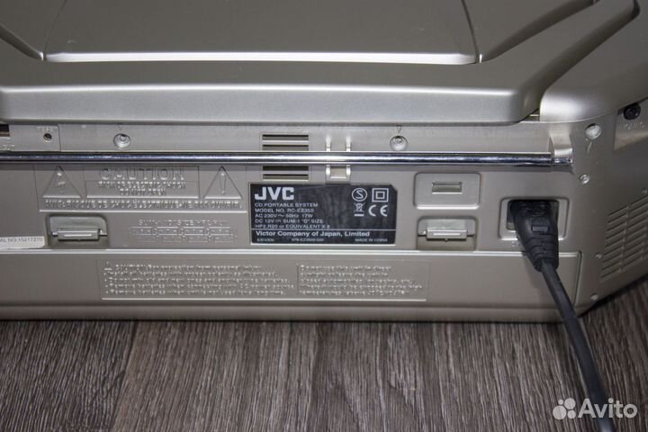 Магнитола JVC