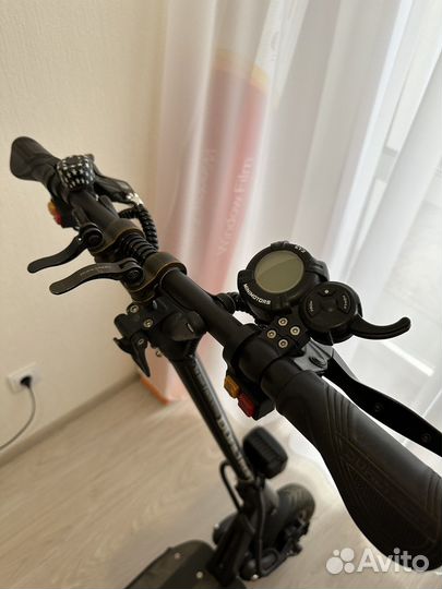 Самокат взрослый электрический Dualtron 3