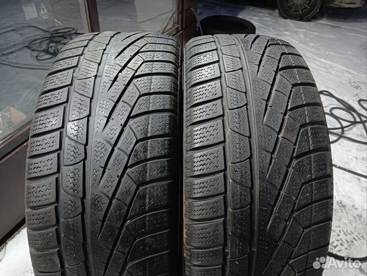 Pirelli Winter Sottozero 210 205/40 R17 84H