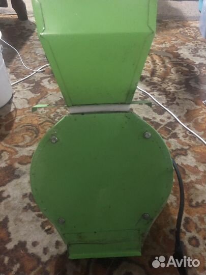 Крупорушка зернодробилка