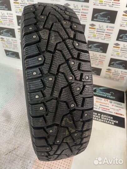 Pirelli Winter Ice Zero 215/65 R17 103T