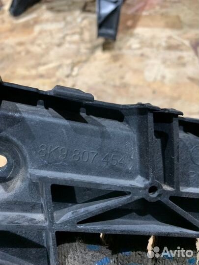 Кронштейн бампера задний правый Audi A4 B8