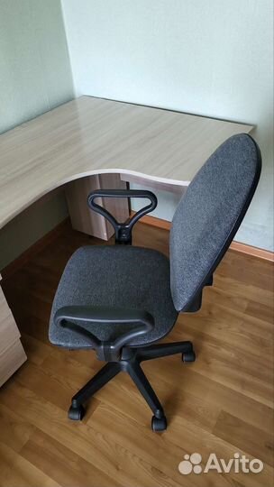 Компьютерное кресло