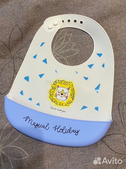 Слюнявчик силиконовый