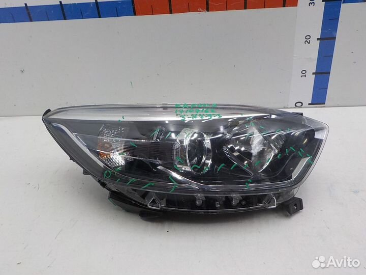 Фара правая на Renault Kaptur