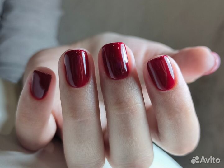 Маникюр и педикюр