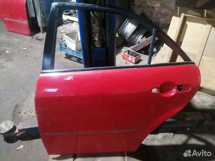 Дверь задняя левая Mazda 6 GG, седан, 2006г