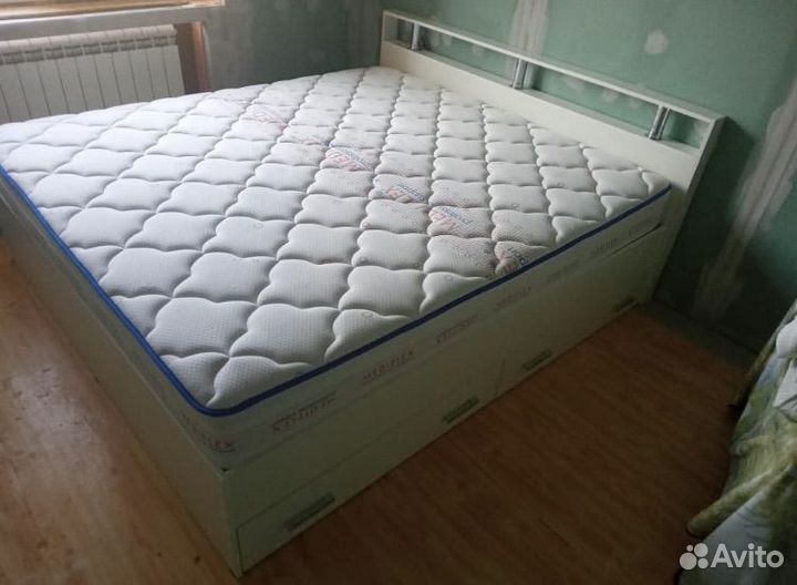 Кровать двухспальная новая