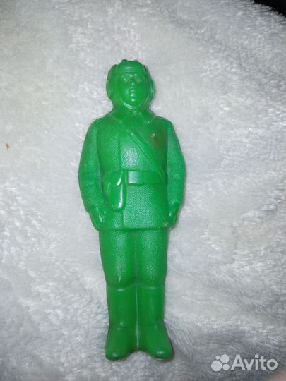 Пластиковые игрушки СССР