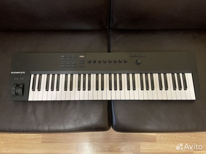 Native Instruments Komplete Kontrol A61 миди клава