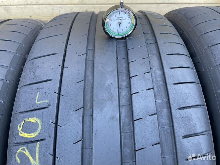 Michelin Pilot Super Sport 255/40 R20 и 295/35 R20