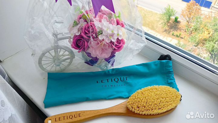 Щётка для сухого массажа Letique