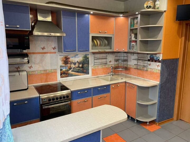 4-к. квартира, 124 м², 2/10 эт.