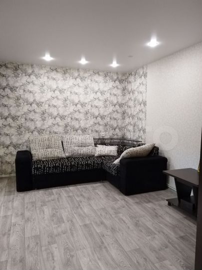 2-к. квартира, 53 м², 10/10 эт.