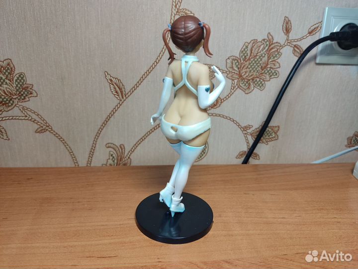 Аниме фигурка 18