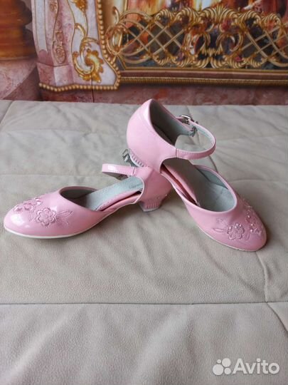 Туфли для девочки 34